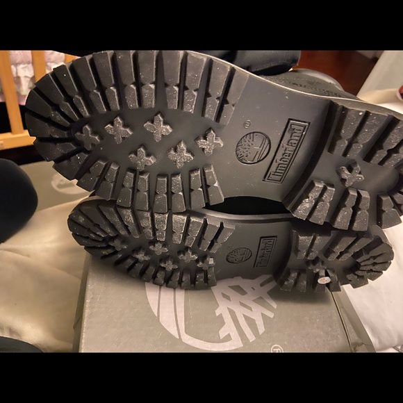 Timberland “ black 6inch women’s boot” - Picture 5 of 5